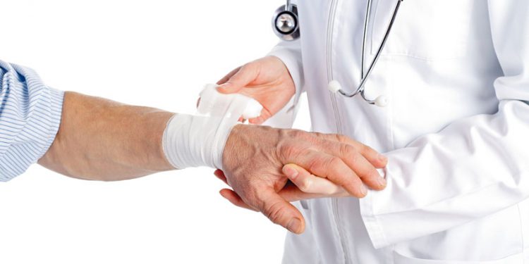 Tại sao nên mua bảo hiểm tai nạn 24/24